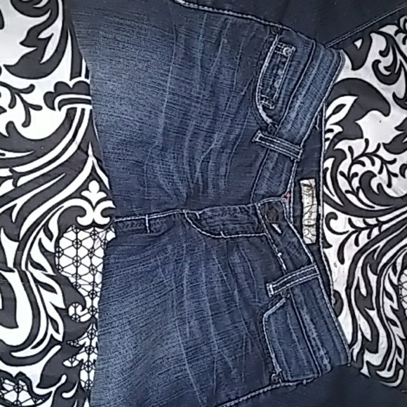 BKE Stella Capris - Picture 3 of 5